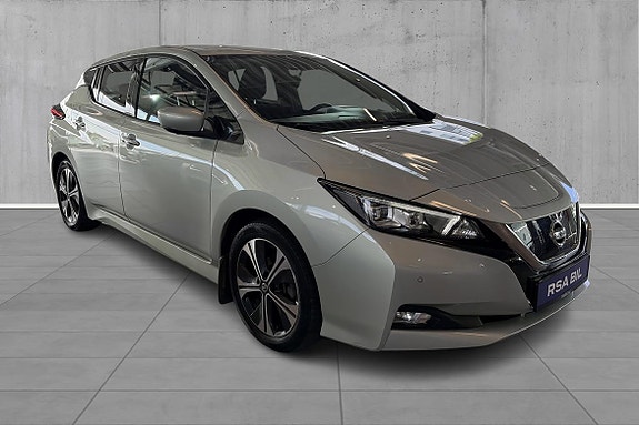 Nissan Leaf 3 of 26