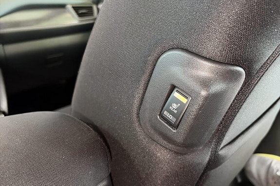 Nissan Leaf 13 of 26