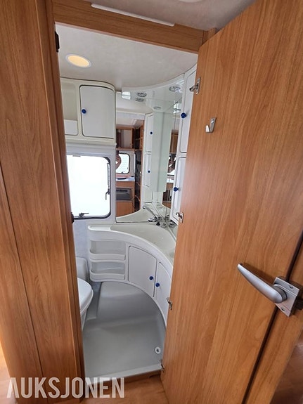 Adria 663uk 16 of 26