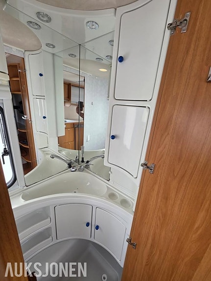 Adria 663uk 18 of 26