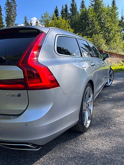 Volvo V90 4 of 21
