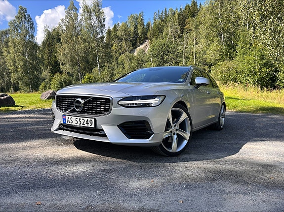 Volvo V90 2 of 21