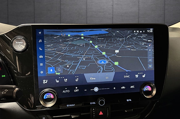 Lexus NX450h 18 of 23