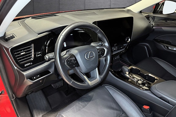 Lexus NX450h 15 of 23