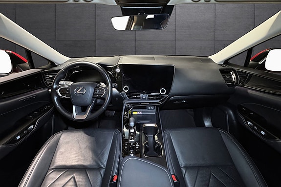 Lexus NX450h 9 of 23