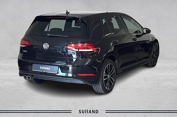 Volkswagen Golf VII 5 of 27