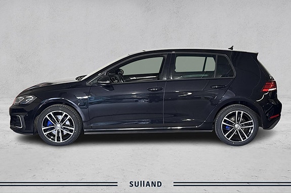 Volkswagen Golf VII 2 of 27