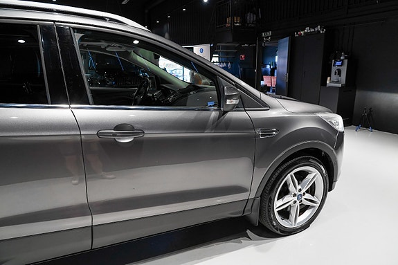 Ford Kuga 6 of 30