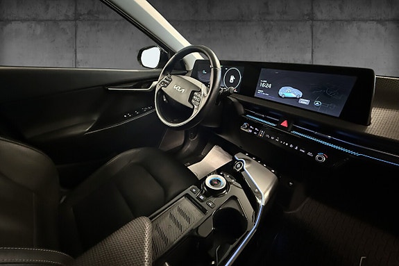 Kia EV6 14 of 29