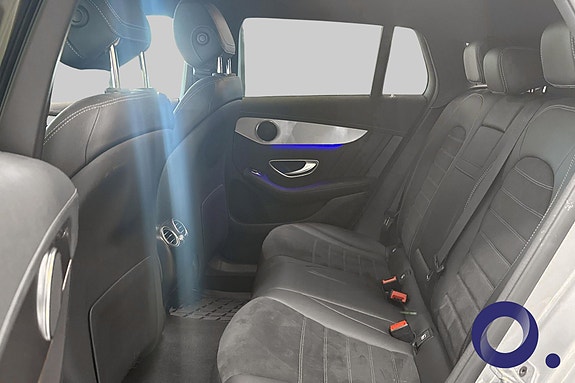 Mercedes-Benz EQC400 10 of 16