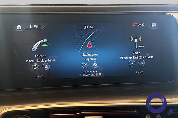 Mercedes-Benz EQC400 15 of 16