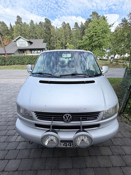 Volkswagen Caravelle