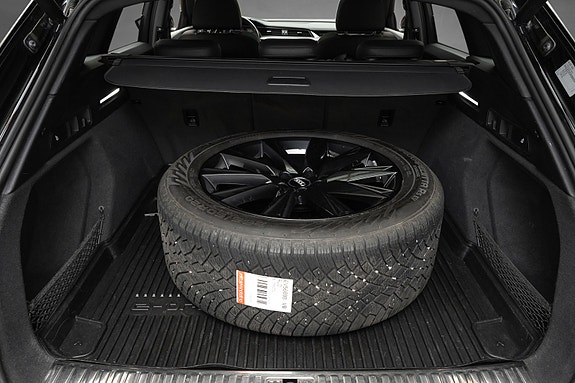 Audi e-tron 27 of 30