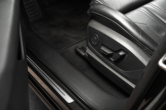 Audi e-tron 17 of 30