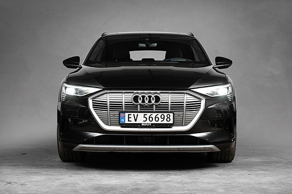 Audi e-tron 5 of 30