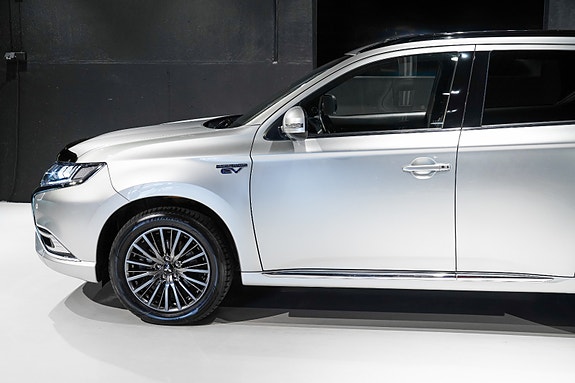 Mitsubishi Outlander 4 of 30