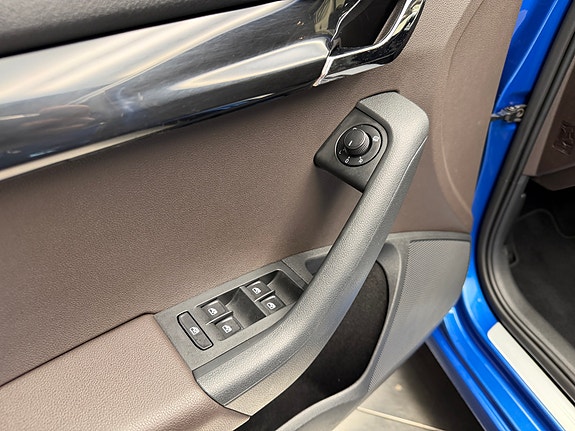 Skoda Octavia 12 of 30