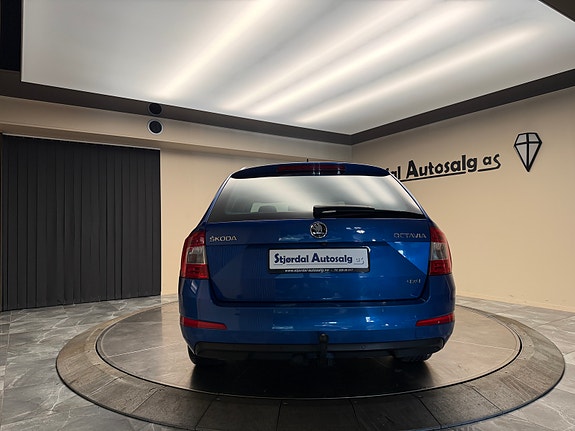 Skoda Octavia 4 of 30