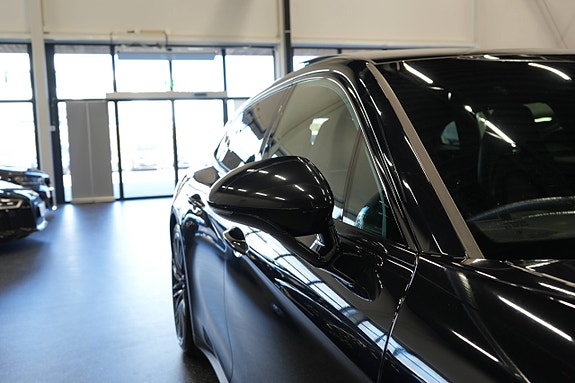 Porsche Panamera 4 11 of 30