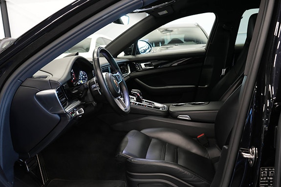 Porsche Panamera 4 29 of 30
