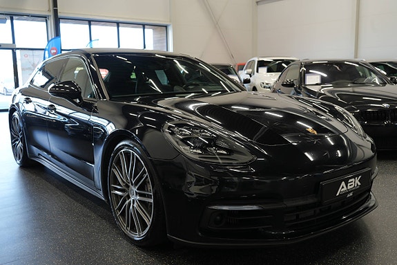 Porsche Panamera 4 8 of 30