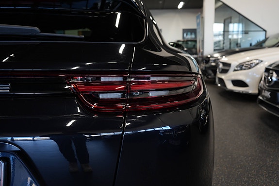 Porsche Panamera 4 15 of 30