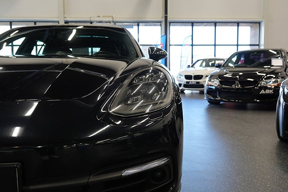Porsche Panamera 4 6 of 30