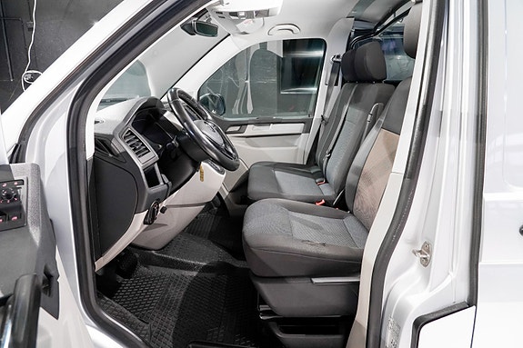 Volkswagen Transporter 20 of 30