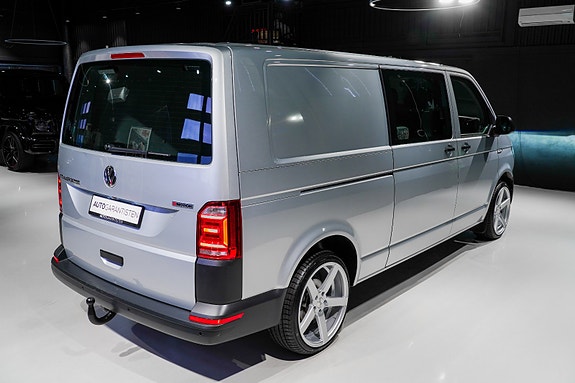 Volkswagen Transporter 10 of 30