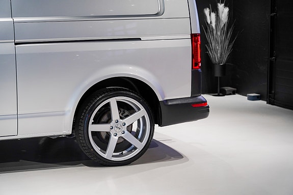 Volkswagen Transporter 4 of 30