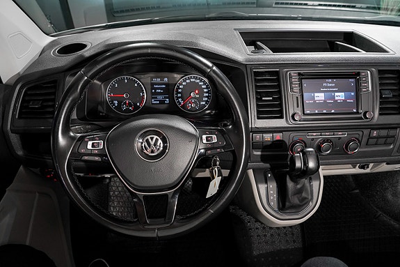 Volkswagen Transporter 25 of 30