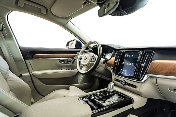 Volvo V90 17 of 27