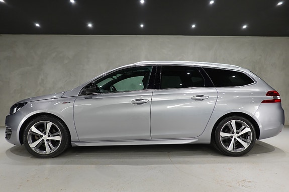 Peugeot 308 SW 6 of 30