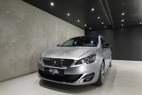Peugeot 308 SW 3 of 30