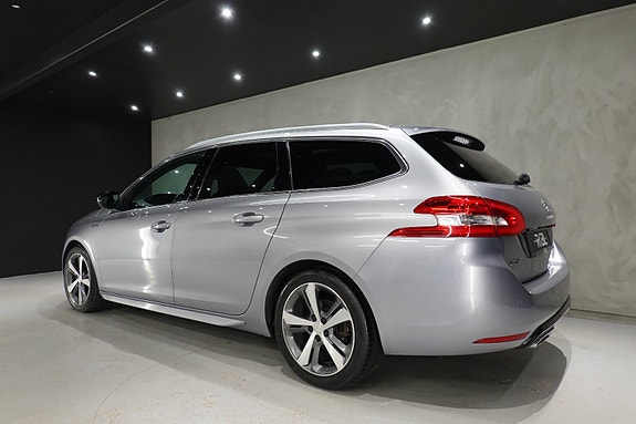Peugeot 308 SW 7 of 30