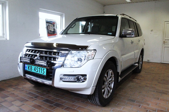 Mitsubishi Pajero 5 of 20