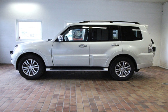Mitsubishi Pajero 3 of 20