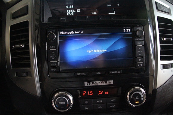 Mitsubishi Pajero 19 of 20