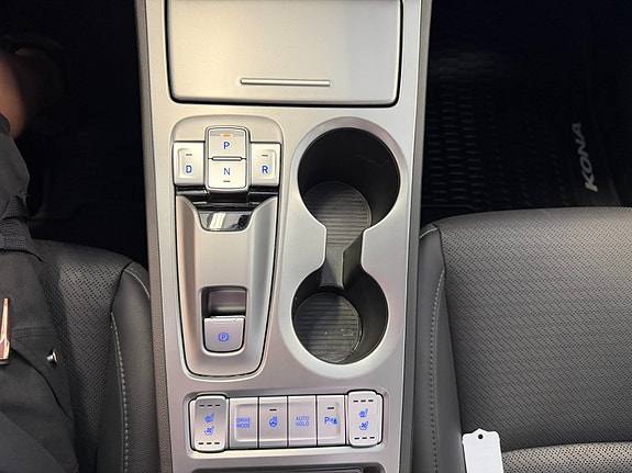 Hyundai Kona 23 of 30