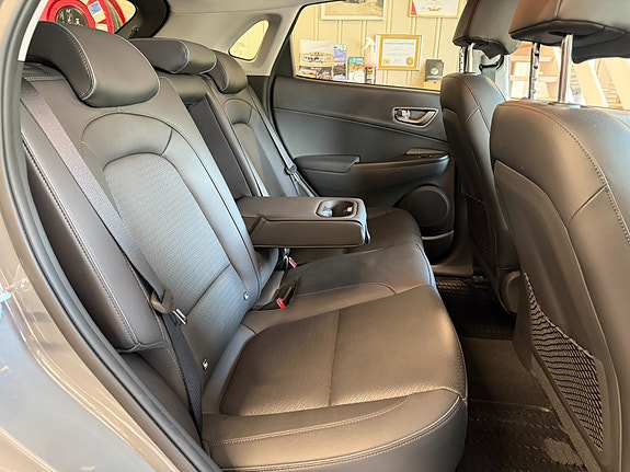 Hyundai Kona 17 of 30
