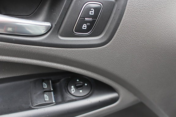 Ford Transit Connect 10 of 20