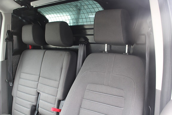 Ford Transit Connect 9 of 20