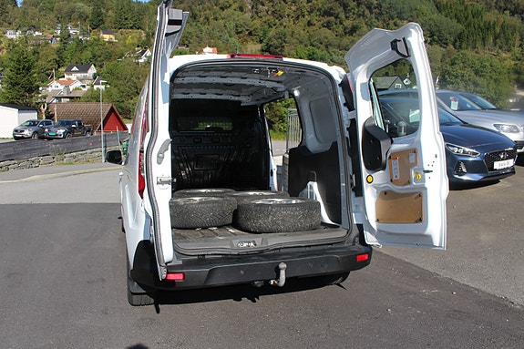 Ford Transit Connect 5 of 22