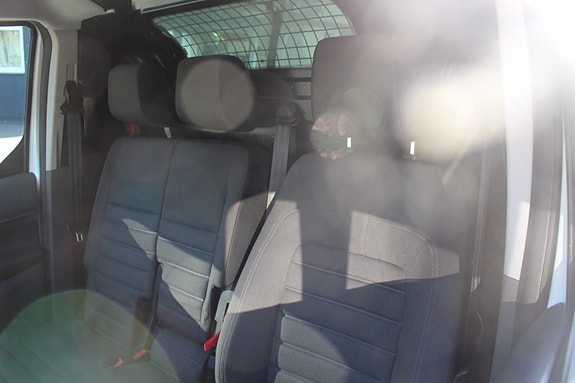 Ford Transit Connect 7 of 22