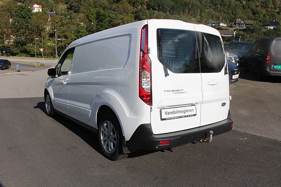 Ford Transit Connect 3 of 22