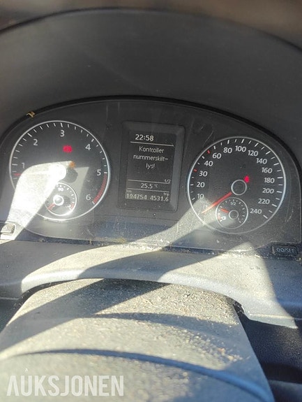 Volkswagen Caddy Maxi 11 of 22