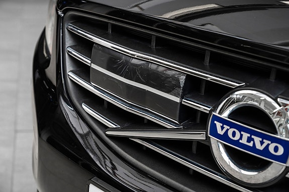 Volvo XC60 5 of 30