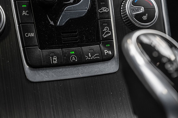 Volvo XC60 20 of 30
