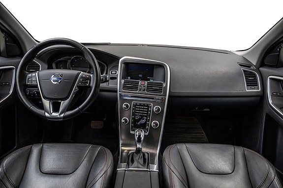 Volvo XC60 24 of 30