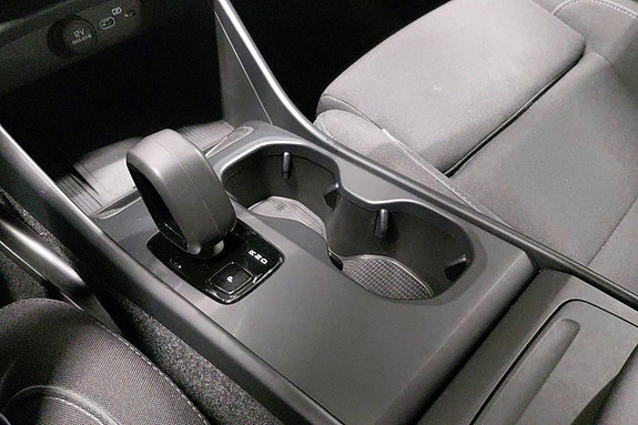Volvo EX40 10 of 27